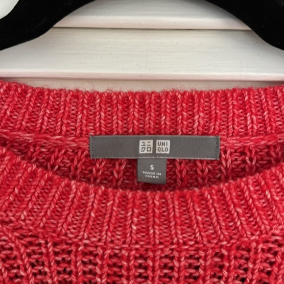 Uniqlo Sweater - Picture 2 of 4